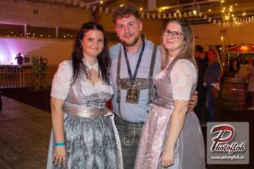 www_photofloh_de_PflaelzerGaudiNaechte_HermesHouseBand_Messehalle_PS_16_10_2026-37