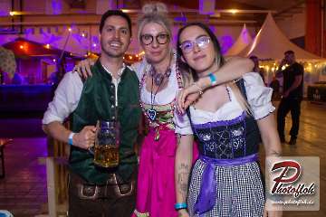 www_photofloh_de_PflaelzerGaudiNaechte_HermesHouseBand_Messehalle_PS_16_10_2026-61