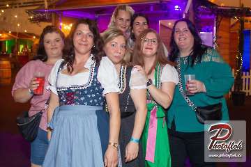 www_photofloh_de_PflaelzerGaudiNaechte_HermesHouseBand_Messehalle_PS_16_10_2026-69