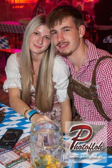 www_photofloh_de_PflaelzerGaudiNaechte_HermesHouseBand_Messehalle_PS_16_10_2026-71
