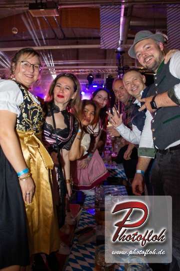 www_photofloh_de_PflaelzerGaudiNaechte_HermesHouseBand_Messehalle_PS_17_10_2026-91