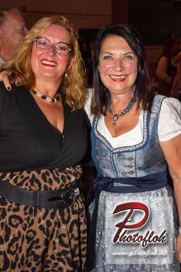 www_photofloh_de_PflaelzerGaudiNaechte_HermesHouseBand_Messehalle_PS_17_10_2026-205