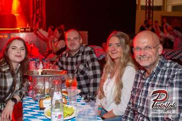 www_photofloh_de_PflaelzerGaudiNaechte_HermesHouseBand_Messehalle_PS_16_10_2026-108
