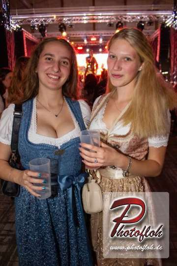 www_photofloh_de_PflaelzerGaudiNaechte_HermesHouseBand_Messehalle_PS_17_10_2026-20
