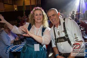 www_photofloh_de_PflaelzerGaudiNaechte_HermesHouseBand_Messehalle_PS_17_10_2026-99