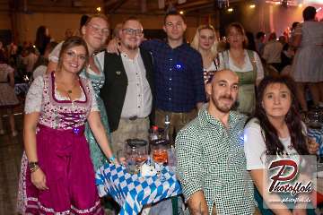 www_photofloh_de_PflaelzerGaudiNaechte_HermesHouseBand_Messehalle_PS_17_10_2026-181